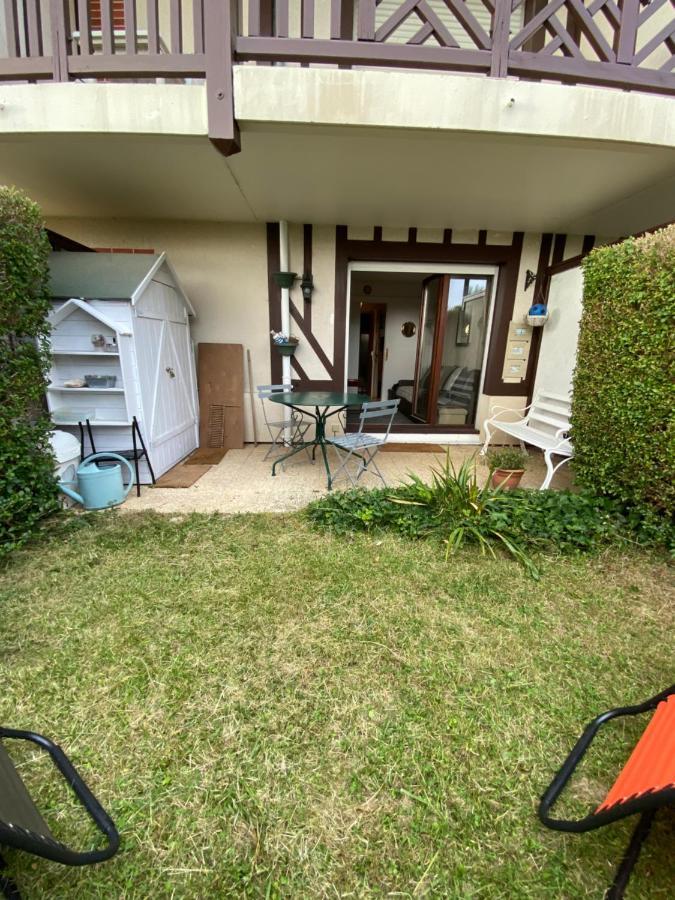 Studio En Rez De Jardin -"Le Petit Nid" A Trouville Exterior foto